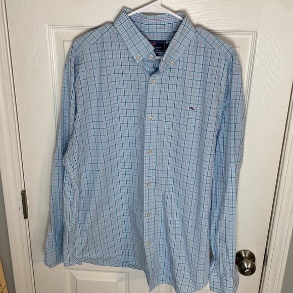 Vineyard vines, button down - Picture 2 of 6